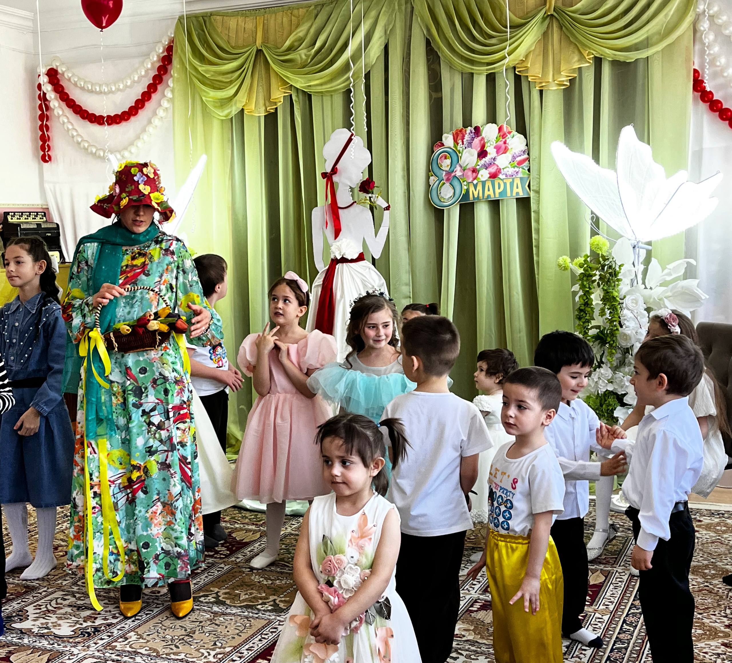 Праздничное мероприятие «Маме в день 8 марта!»